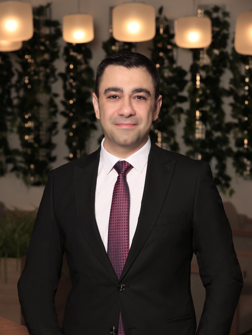 100 MW�A Y�KSELTT�
